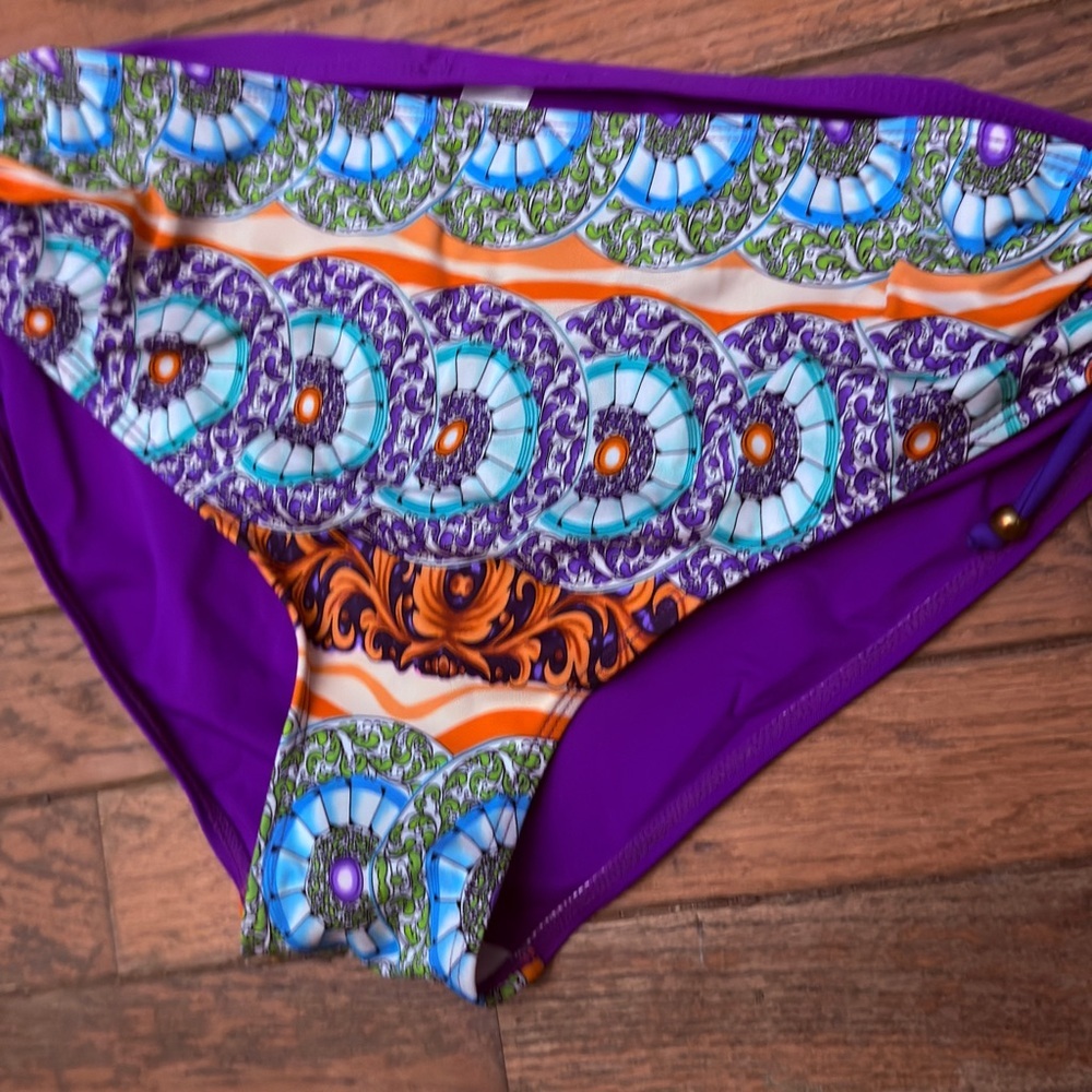 Bikini Bottom - Picture 2 of 6